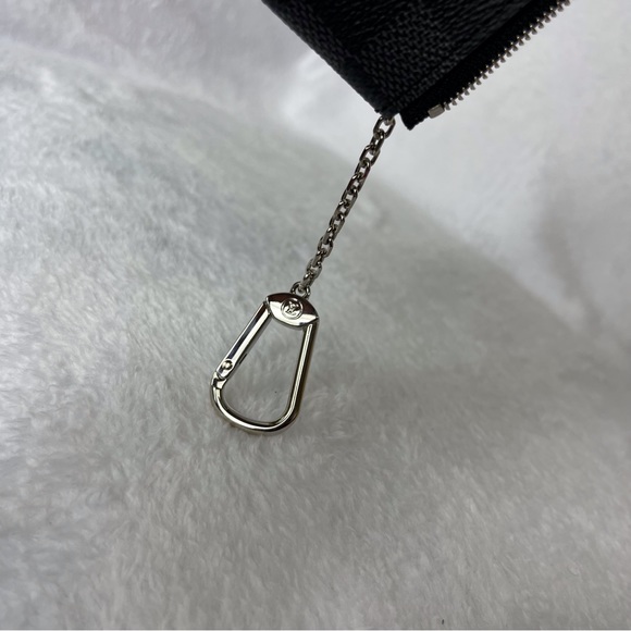 COPY - Louis Vuitton key pouch Used Gently - Picture 5 of 14